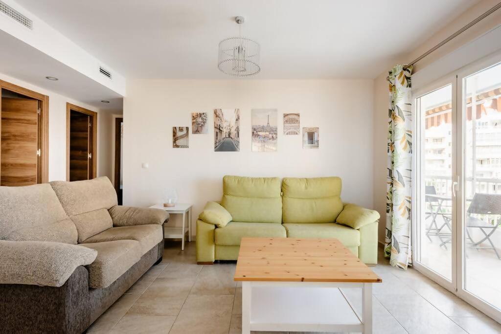 Appartement Amplio Con Vistas Al Mar Y Piscina En Benalmádena Extérieur photo
