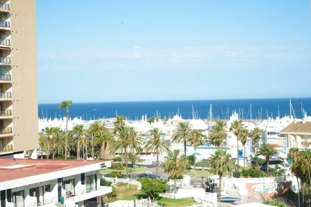 Appartement Amplio Con Vistas Al Mar Y Piscina En Benalmádena Extérieur photo
