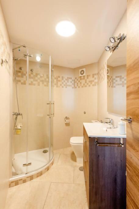 Appartement Amplio Con Vistas Al Mar Y Piscina En Benalmádena Extérieur photo