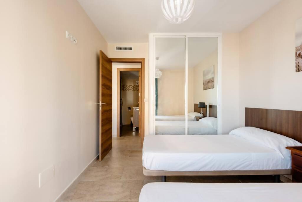 Appartement Amplio Con Vistas Al Mar Y Piscina En Benalmádena Extérieur photo