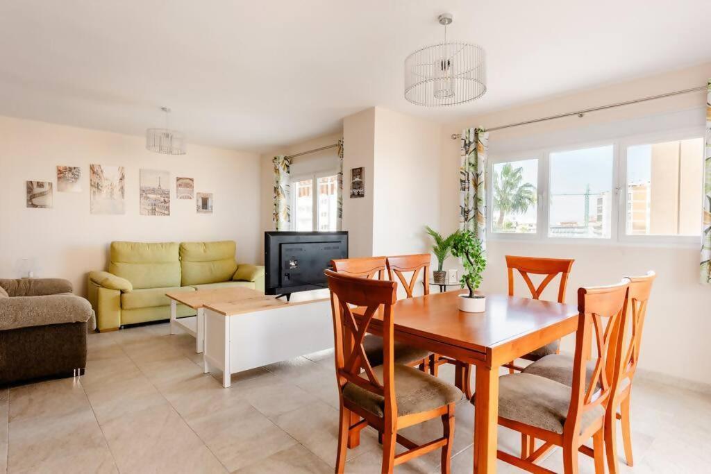 Appartement Amplio Con Vistas Al Mar Y Piscina En Benalmádena Extérieur photo