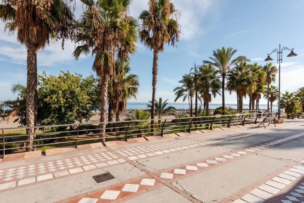 Appartement Amplio Con Vistas Al Mar Y Piscina En Benalmádena Extérieur photo