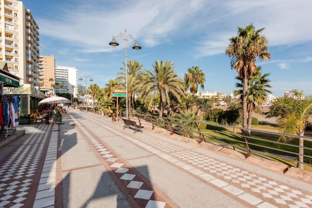 Appartement Amplio Con Vistas Al Mar Y Piscina En Benalmádena Extérieur photo